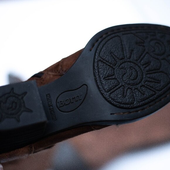 BORN Brown Suede Tall Leather Boots 9.5M Block Heels Buckle Side Zip Distressed - Picture 12 of 12